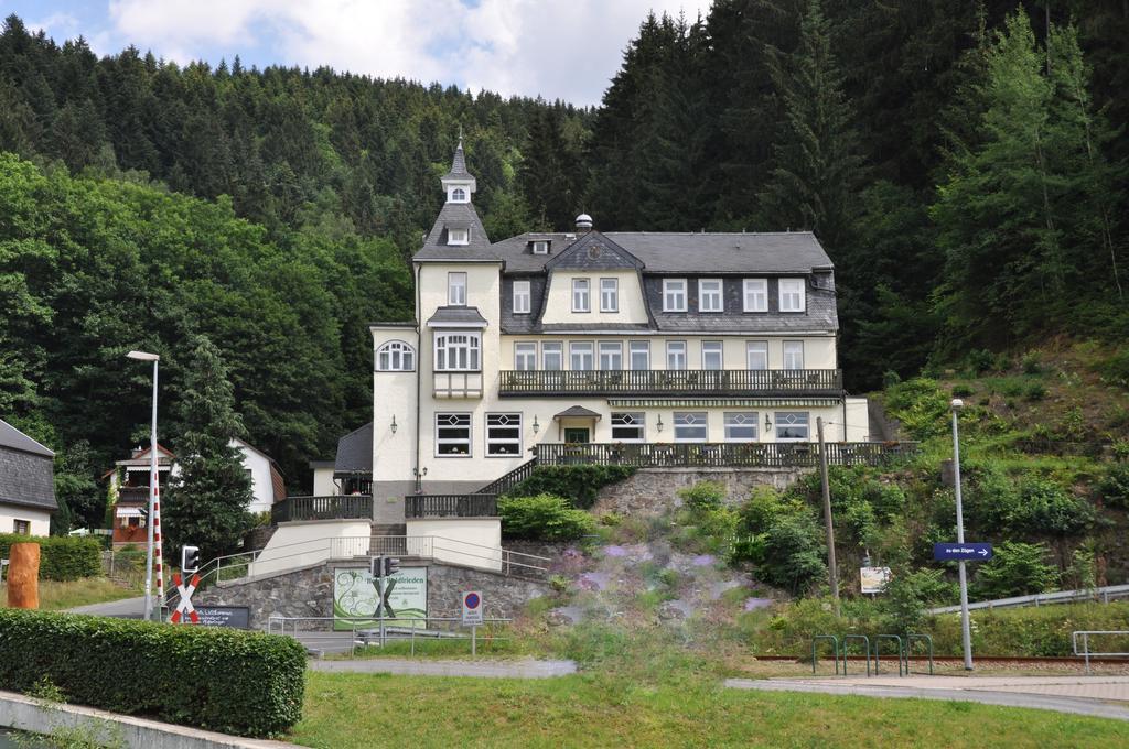 Flair-Hotel Waldfrieden Oberweißbach Exterior foto