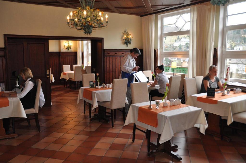 Flair-Hotel Waldfrieden Oberweißbach Exterior foto